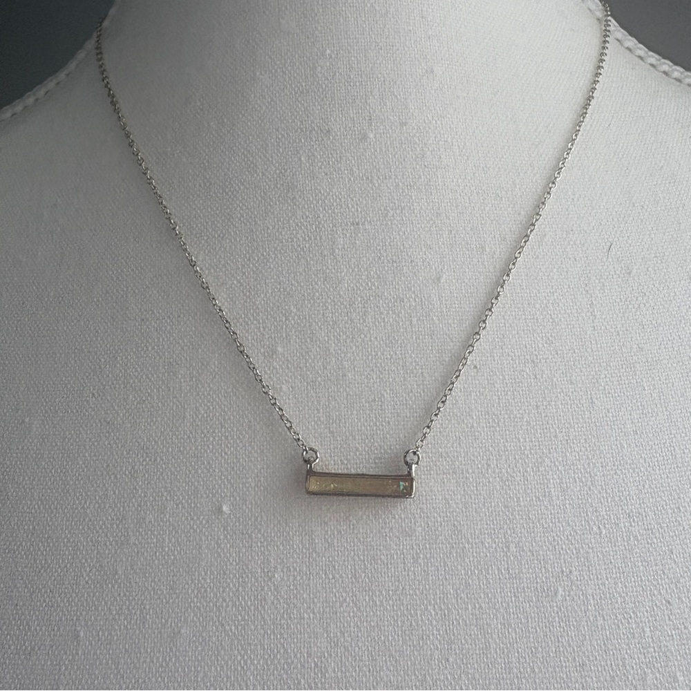 Elegant Two-Tone Necklace with Bar Pendant